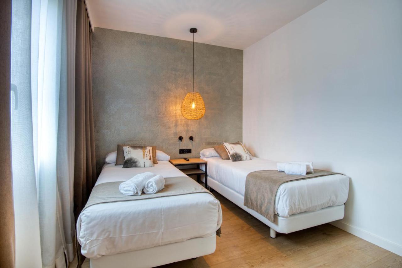 Hotel Costabella Girona Luaran gambar