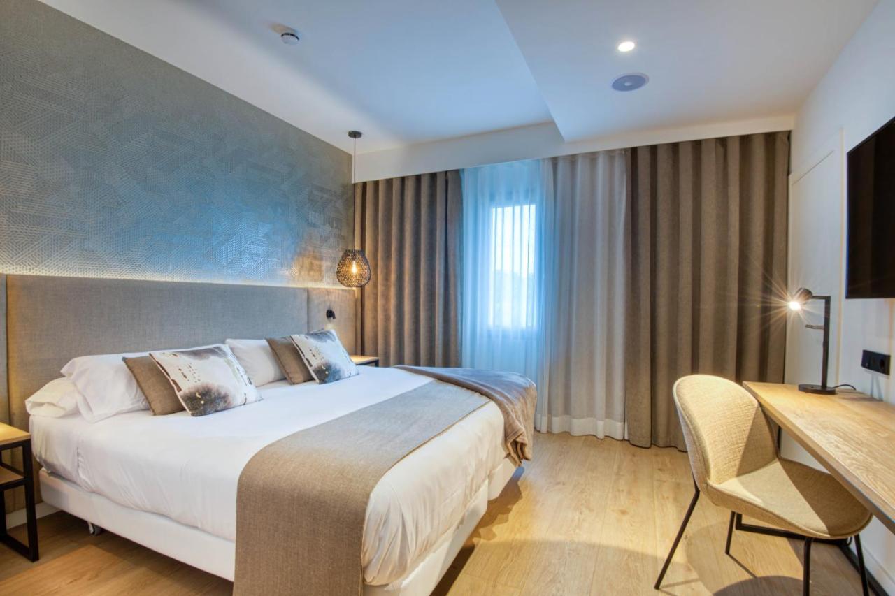 Hotel Costabella Girona Luaran gambar