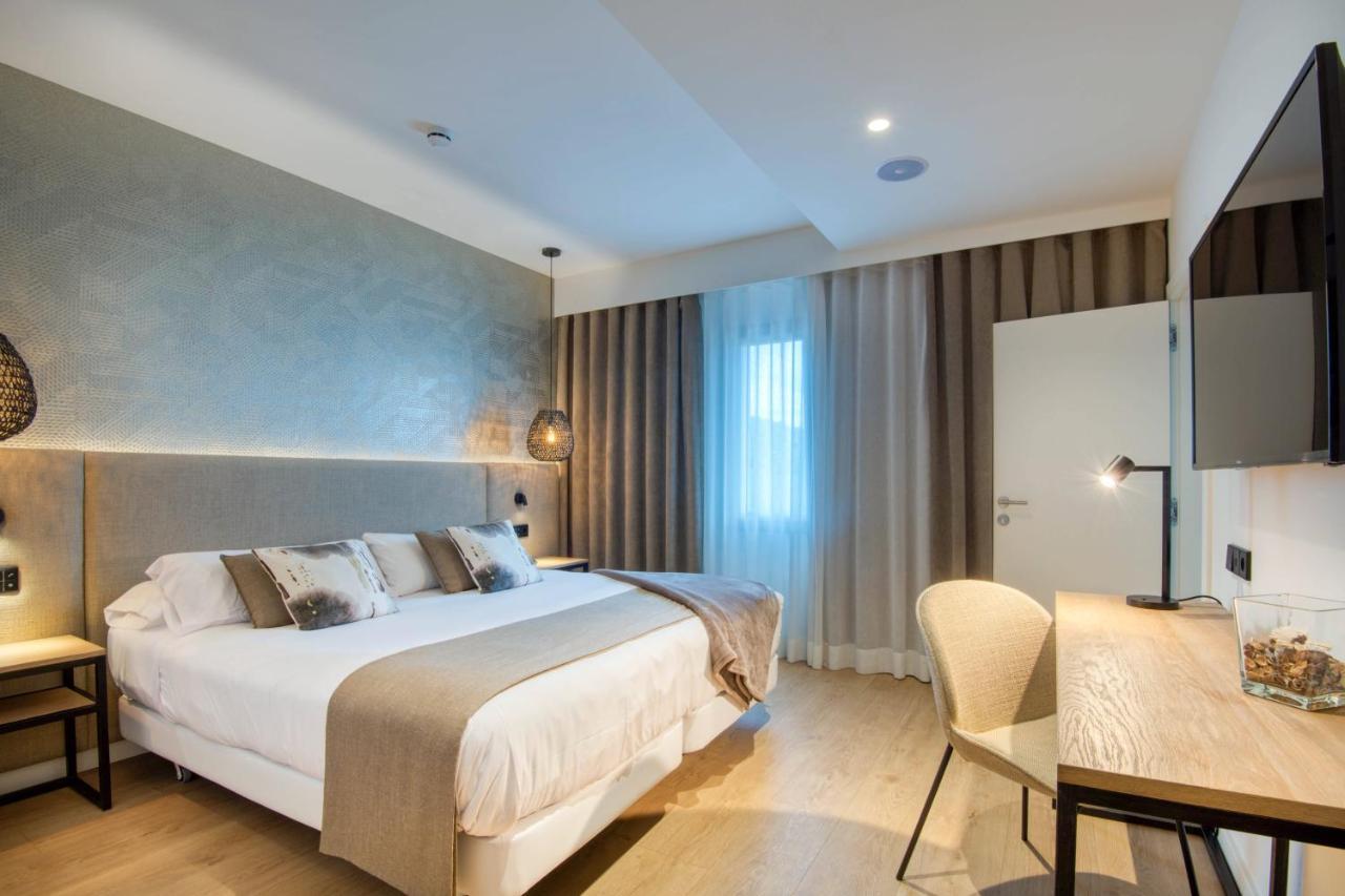 Hotel Costabella Girona Luaran gambar