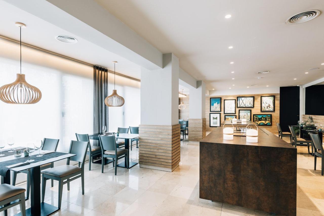 Hotel Costabella Girona Luaran gambar