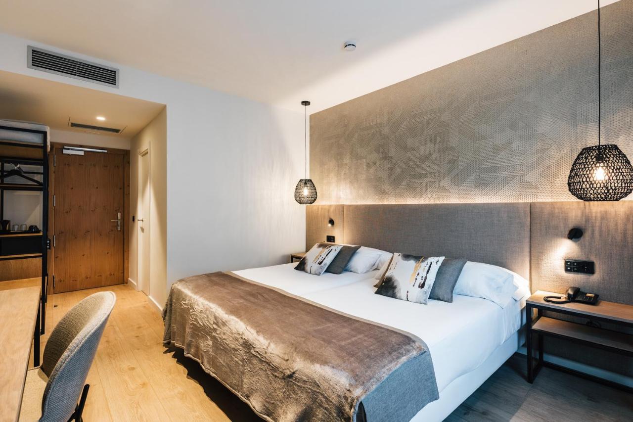Hotel Costabella Girona Luaran gambar